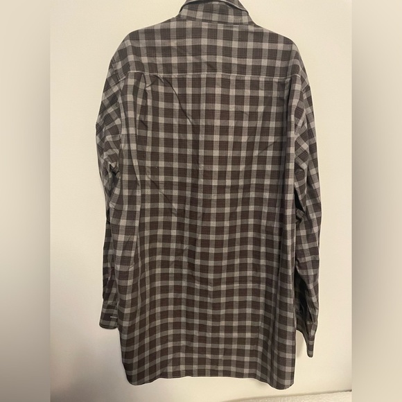Kirkland Signature Gray and Brown Plaid Shirt - Picture 4 of 4